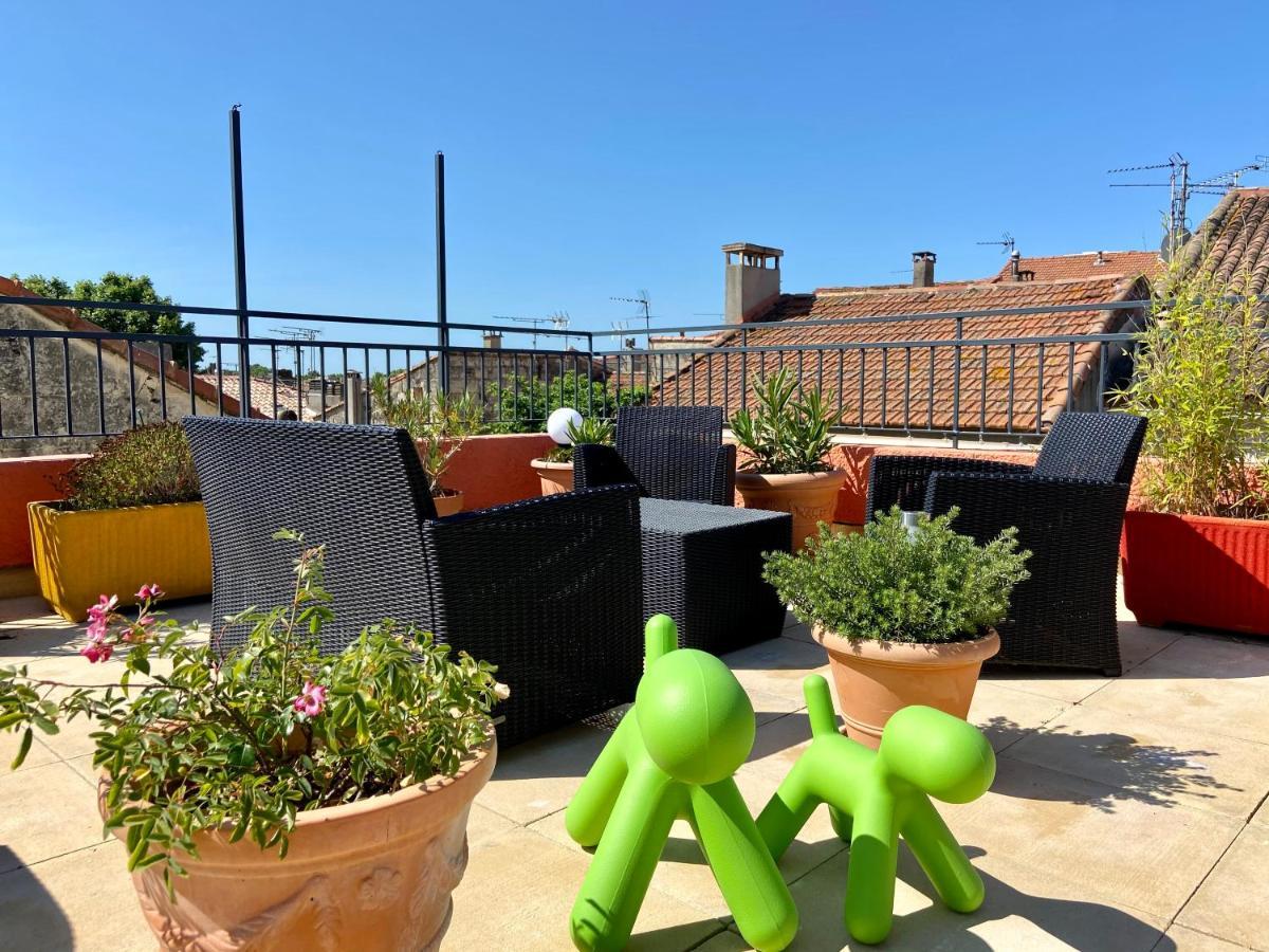 Hotel Porte De Camargue - Les Quais D'Arles Ngoại thất bức ảnh